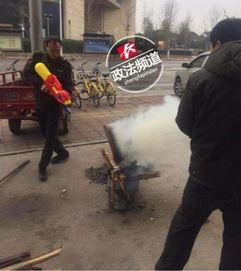 长沙城管吃瓜事件视频播放,视频曝光引发社会热议